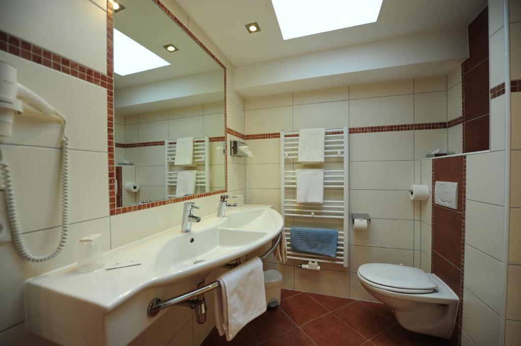גלטור Hotel Toni מראה חיצוני תמונה
