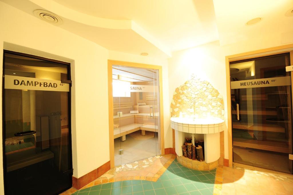 גלטור Hotel Toni מראה חיצוני תמונה